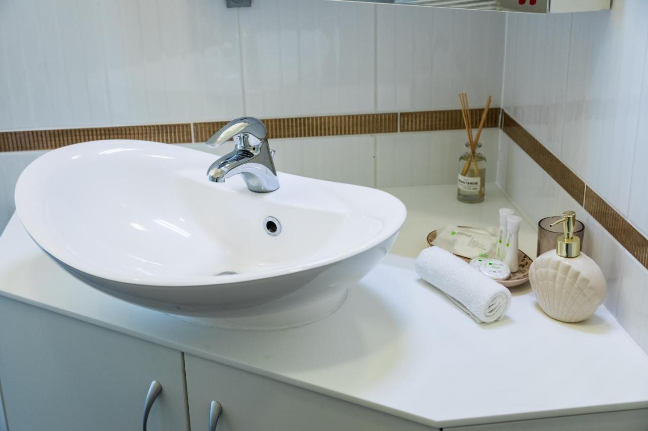 Captain Buda Apartment Budapest Ngoại thất bức ảnh