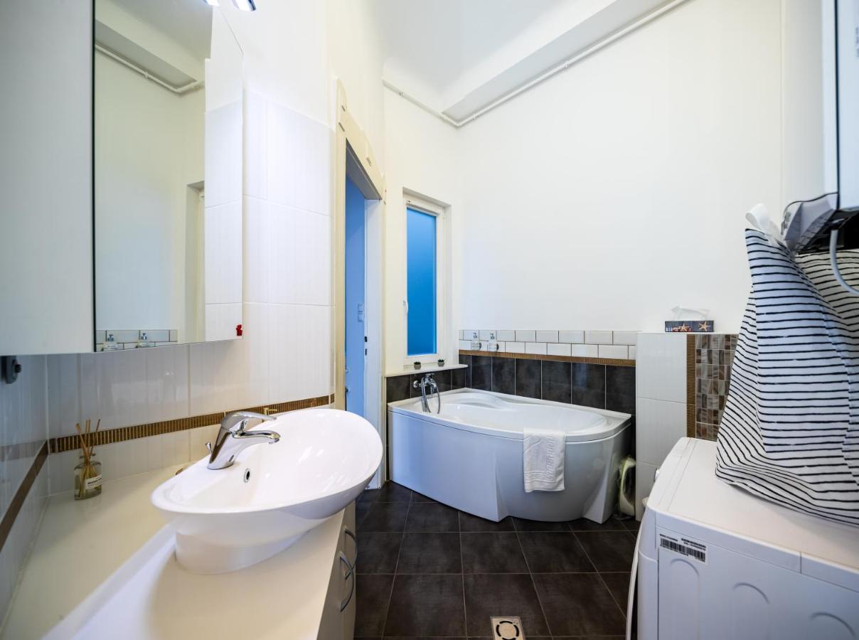 Captain Buda Apartment Budapest Ngoại thất bức ảnh